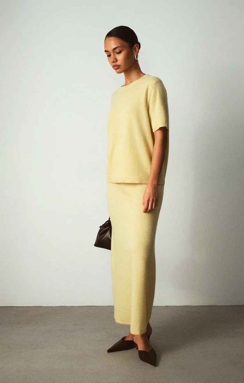 Knitted short-sleeved skirt suit