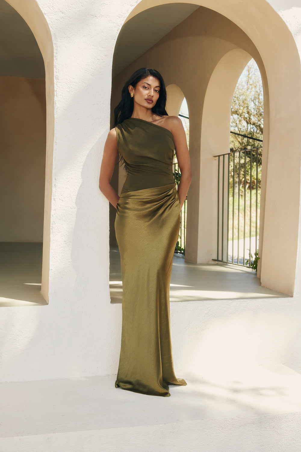 Spliced Backless Midi Dress