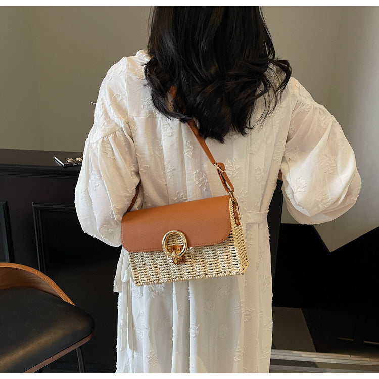 Round-mouth woven small square bag