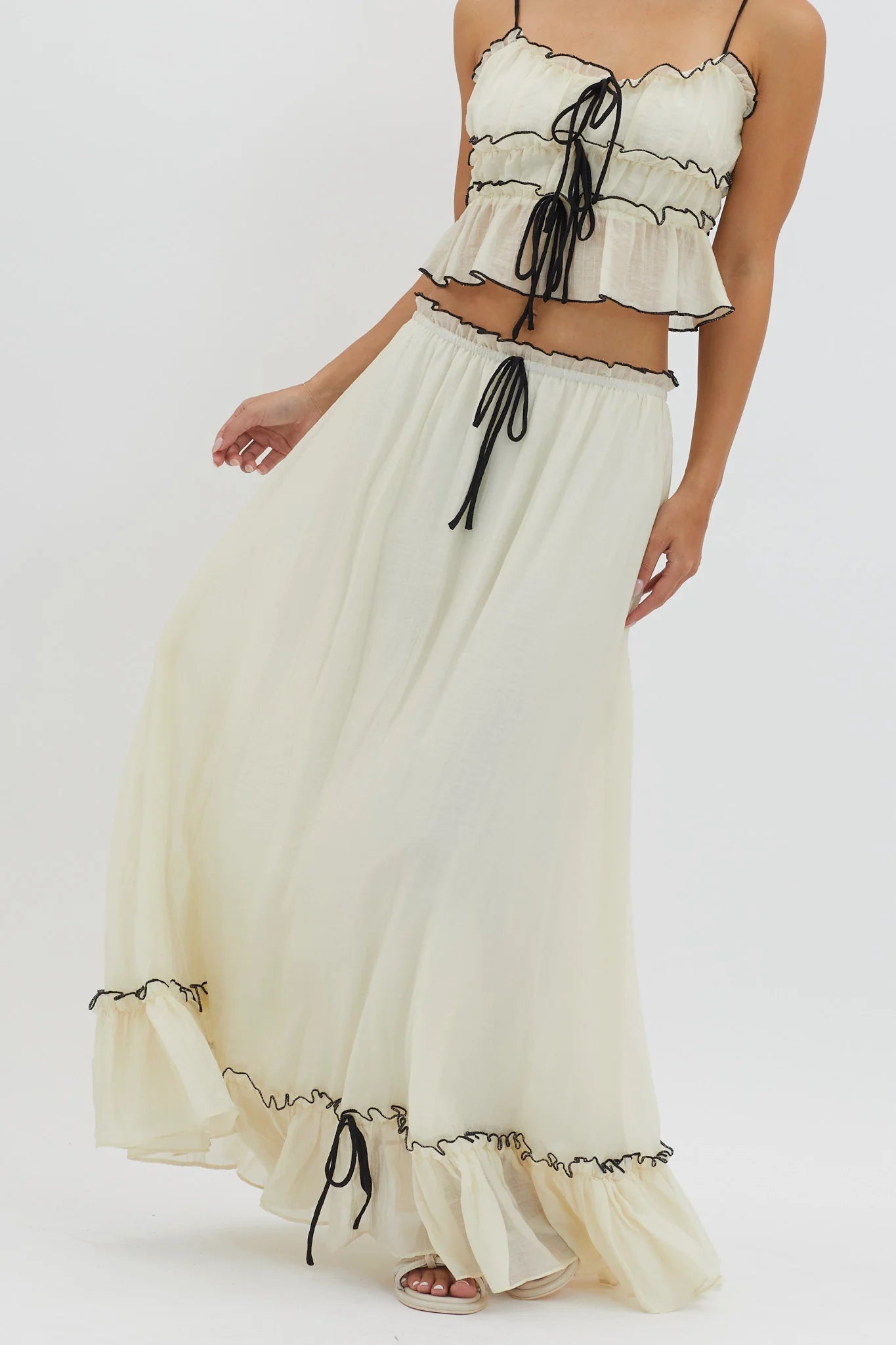 Chic Ruffle Suspender Set