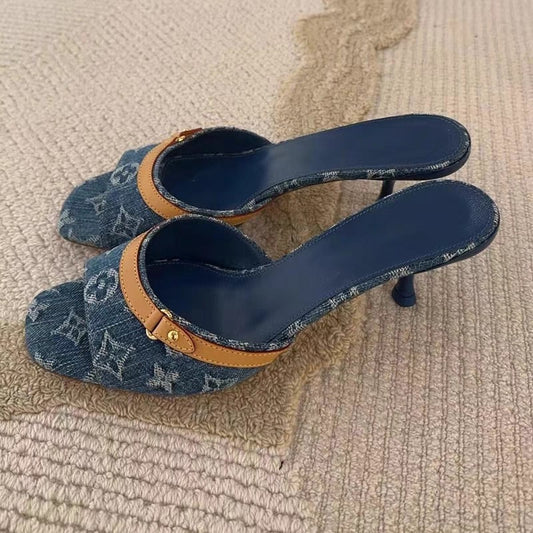 Elegant Printed Strap Sandals