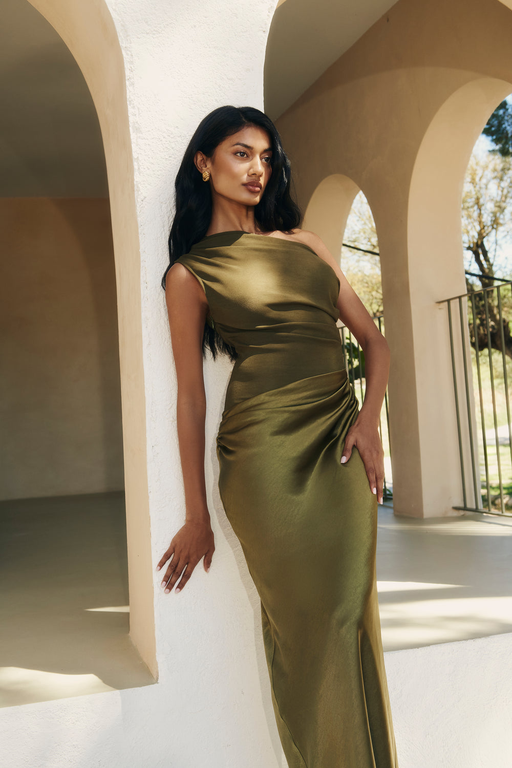 Spliced Backless Midi Dress
