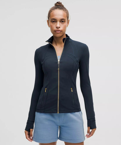 Curve-Hugging Comfort Jacket