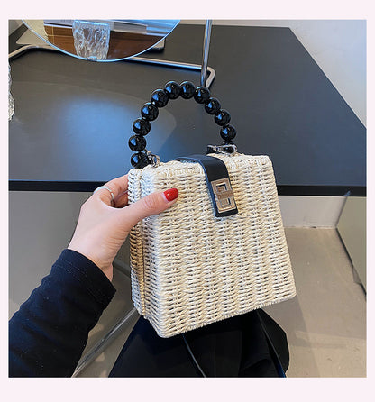 Fashionable beaded handbag