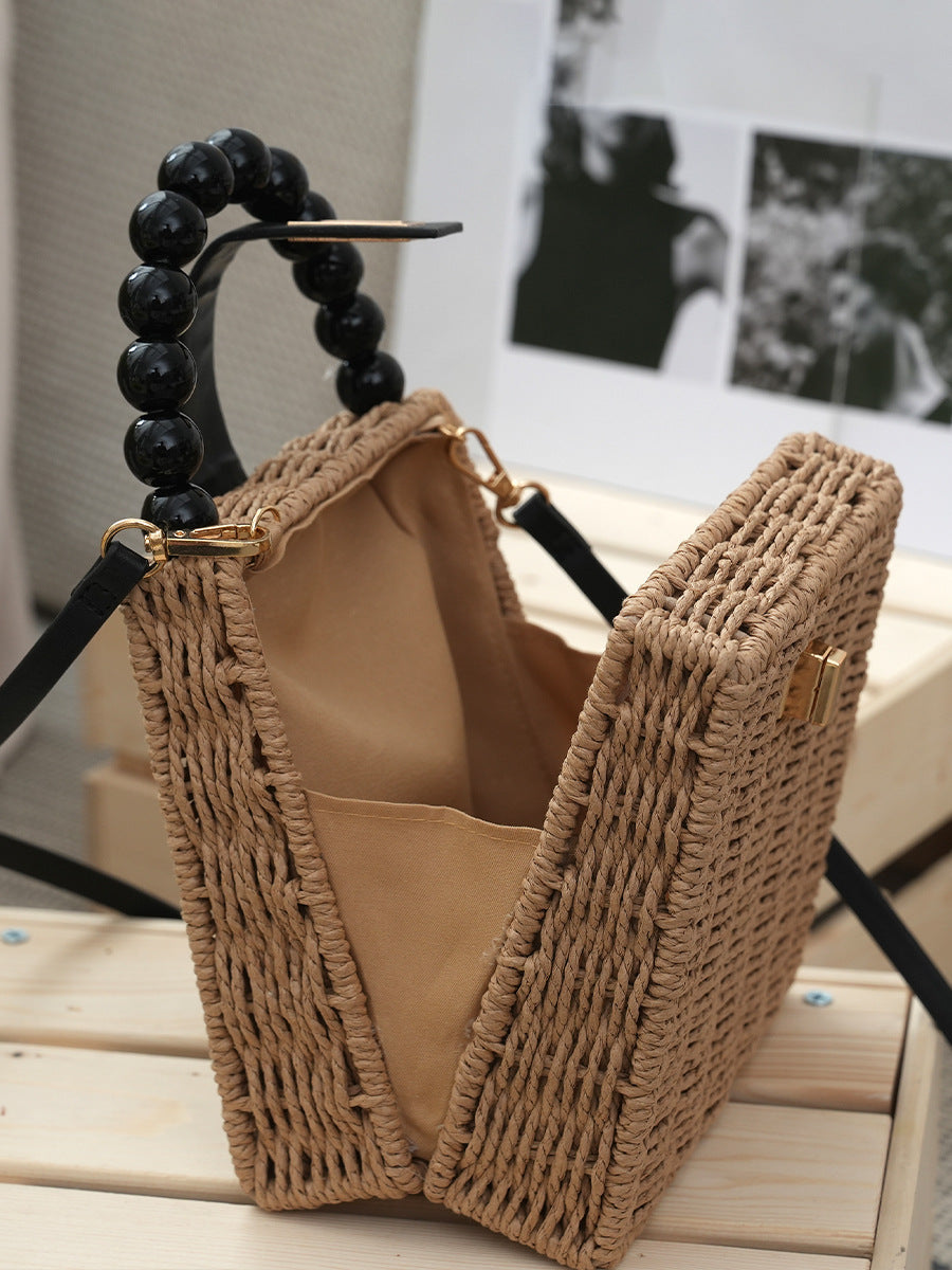Fashionable beaded handbag