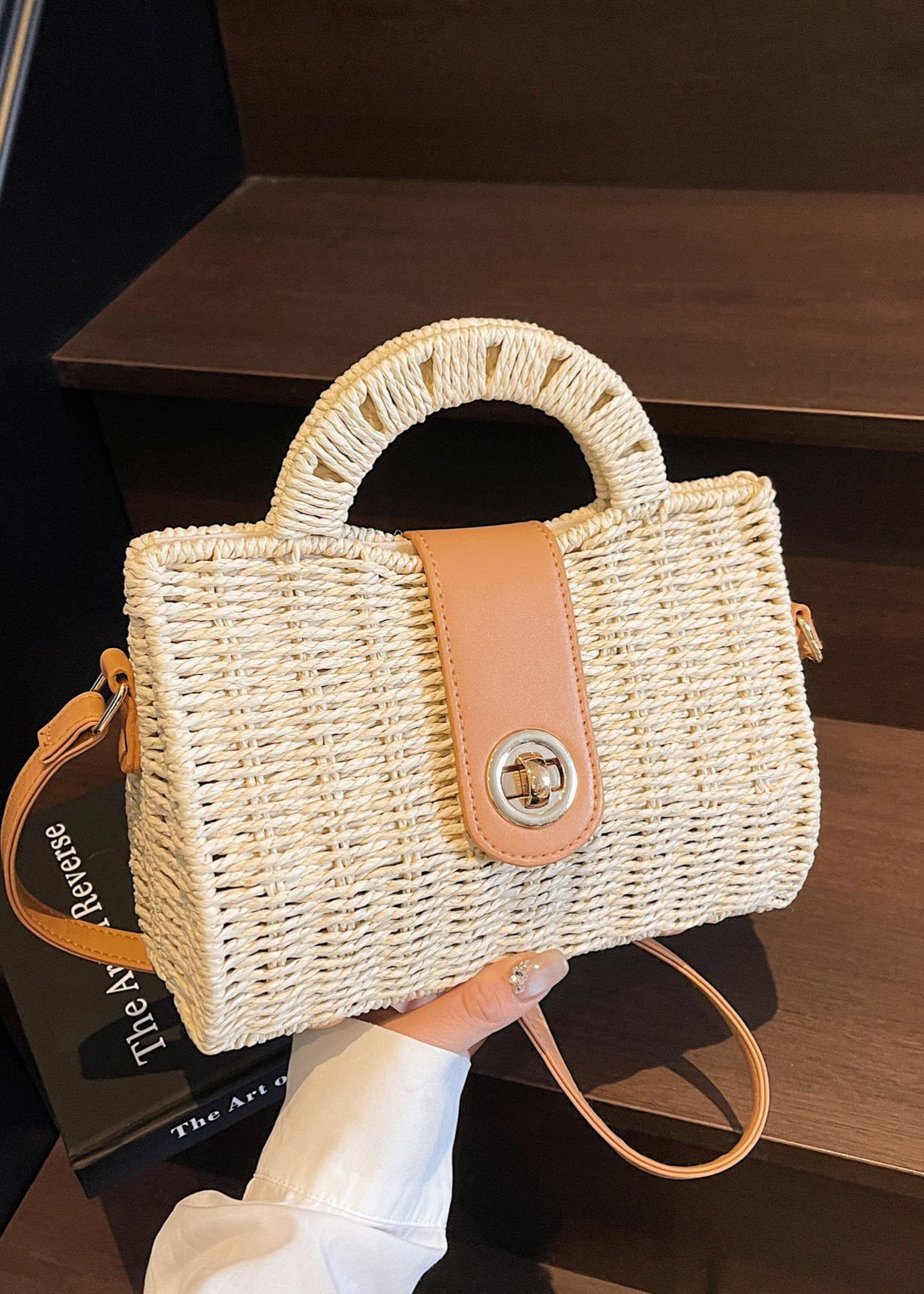 Fashion Commuter Woven Straw Crossbody & Handbag