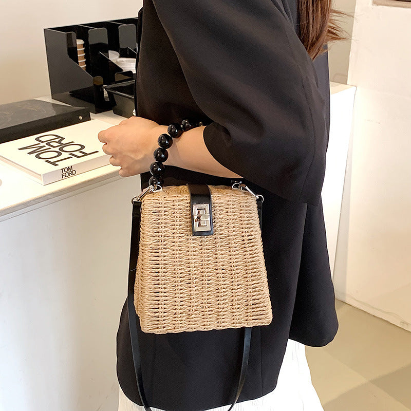 Fashionable beaded handbag