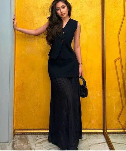V-neck knit vest long skirt set