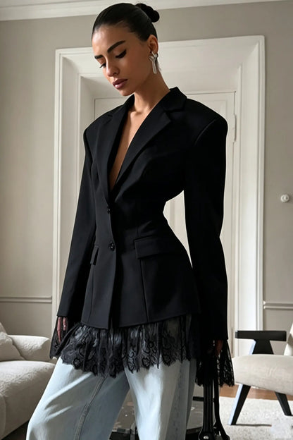 Eleganter locker sitzender Blazer mit Spitzenbesatz